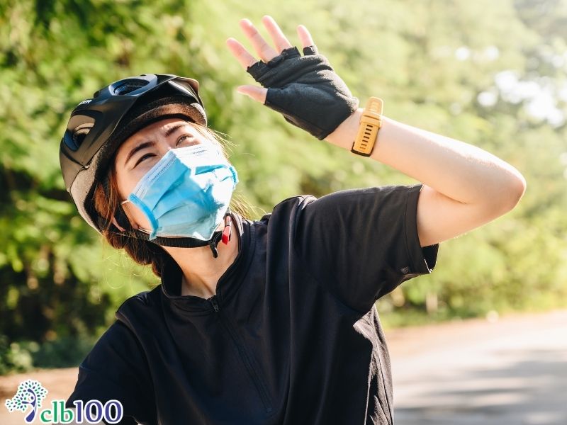 Ánh nắng, ô nhiễm và môi trường độc tố cũng khiến tốc độ lão hoá nhanh