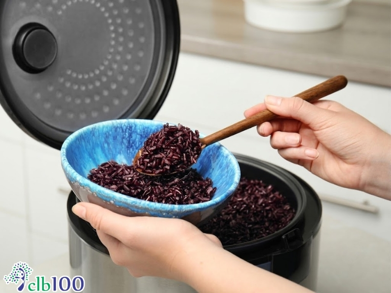 Hướng dẫn cách nấu cơm mềm dẻo bằng nồi cơm điện cao tần