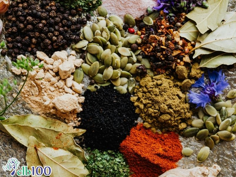 Mẹo cắt giảm muối trong mâm cơm gia đình bằng các gia vị thảo mộc