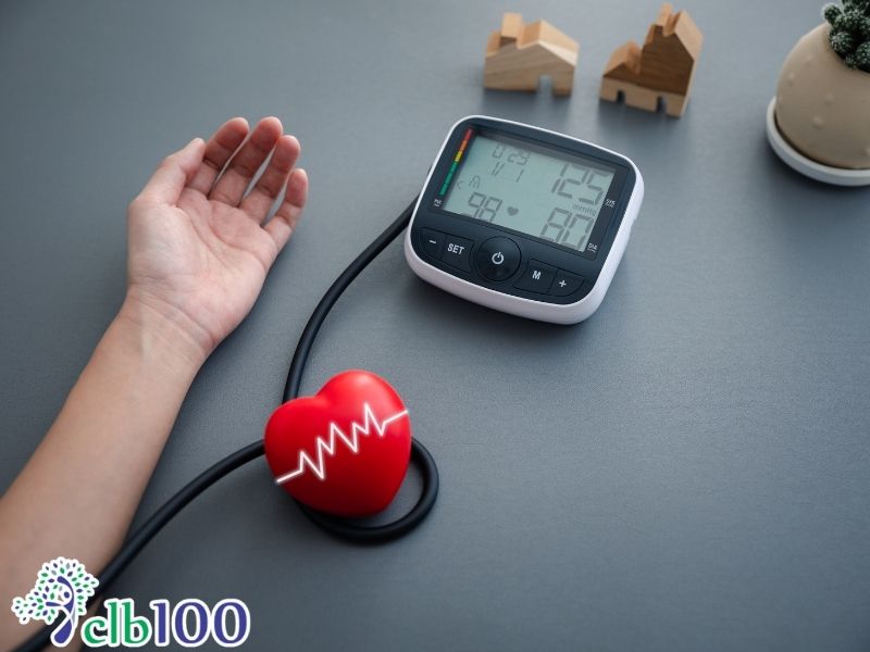 Người bị huyết áp cao không nên sử dụng chanh muối mật ong