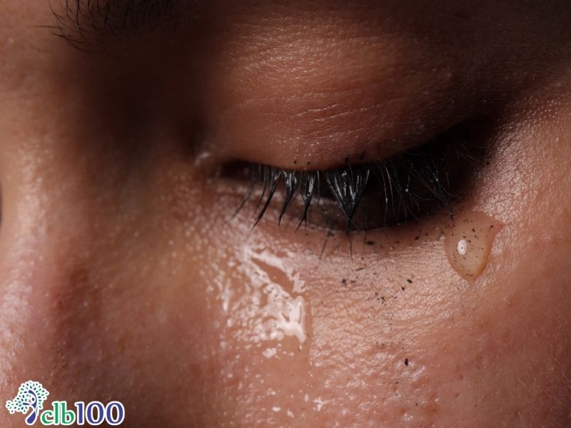 Khóc có tác dụng kháng khuẩn, bảo vệ thị lực