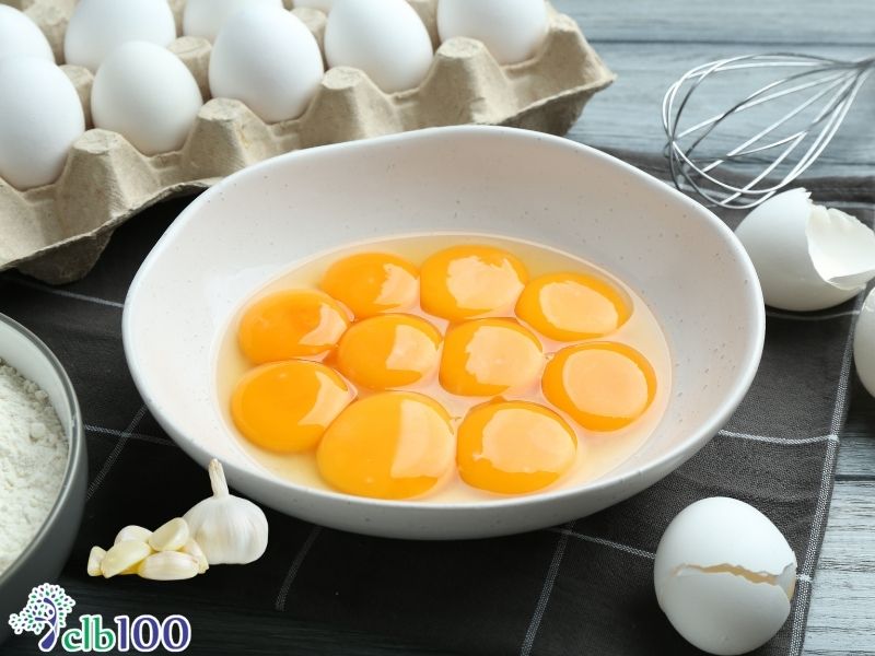 Trứng gà kỵ gì? Những đại kỵ cần tránh để ngừa ngộ độc