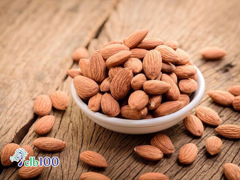 So với các loại hạt khác thì hạnh nhân chứa hàm lượng canxi cao nhất và giàu protein