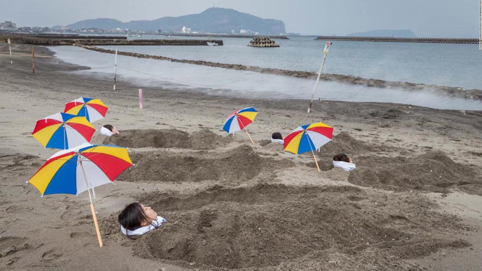 Tắm cát biển thải độc cơ thể
